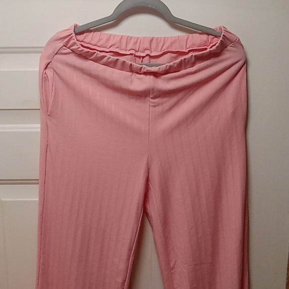 Woman's 2pc set  ***FINAL *** - Picture 2 of 6